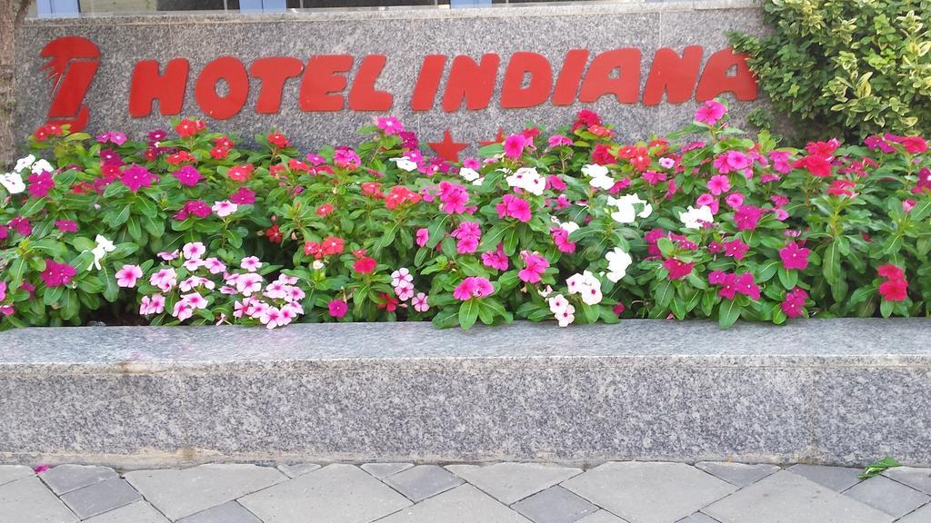Indiana Hotel Яссы Экстерьер фото