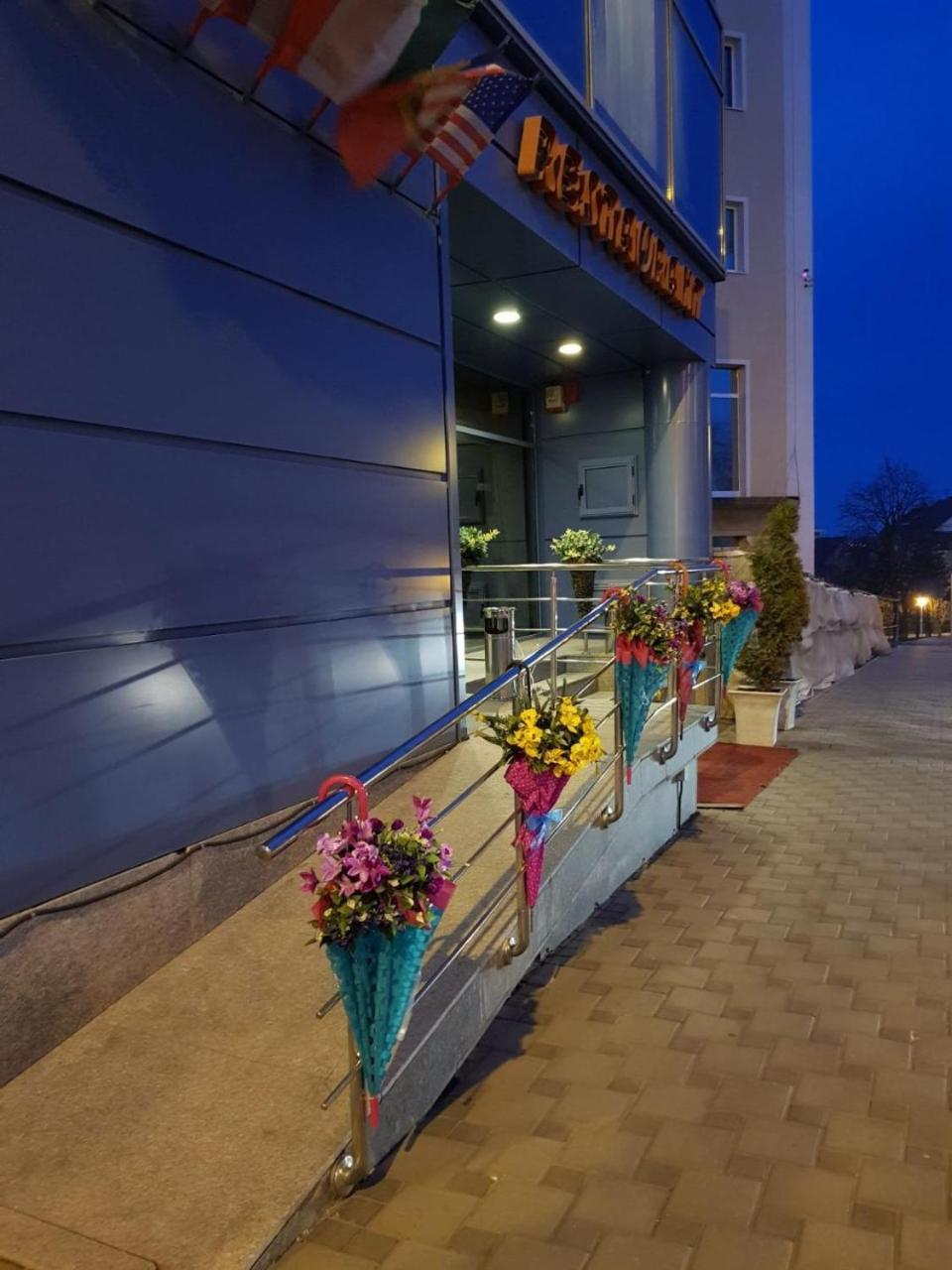 Indiana Hotel Яссы Экстерьер фото